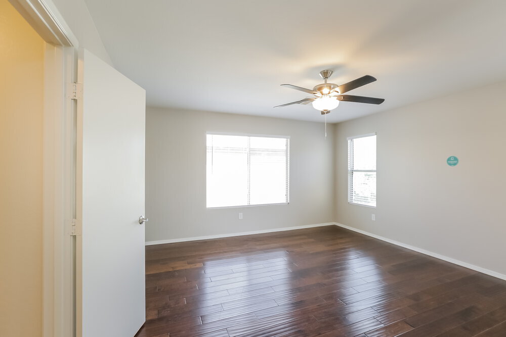 Building Photo - 7218 S 39th Dr