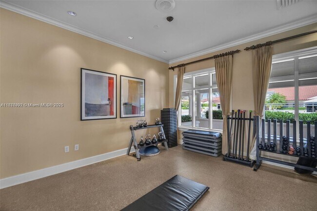 Building Photo - 20000 E Country Club Dr