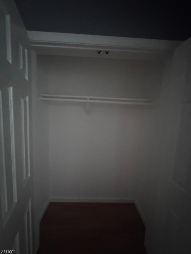 Building Photo - 24 19th Ave