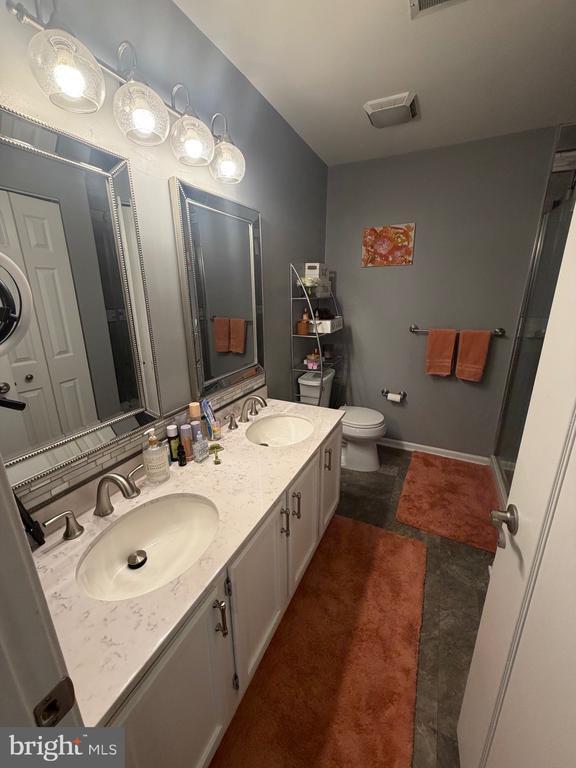 Building Photo - 809 Willings Way