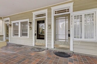 Building Photo - 2329 College St