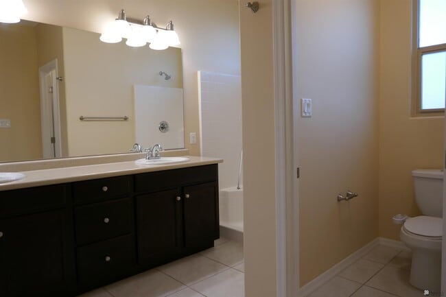 Building Photo - 6549 E 35th Pl