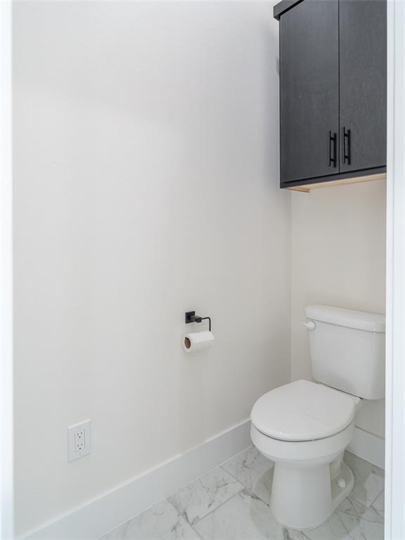 Building Photo - 311 Hedge Dr