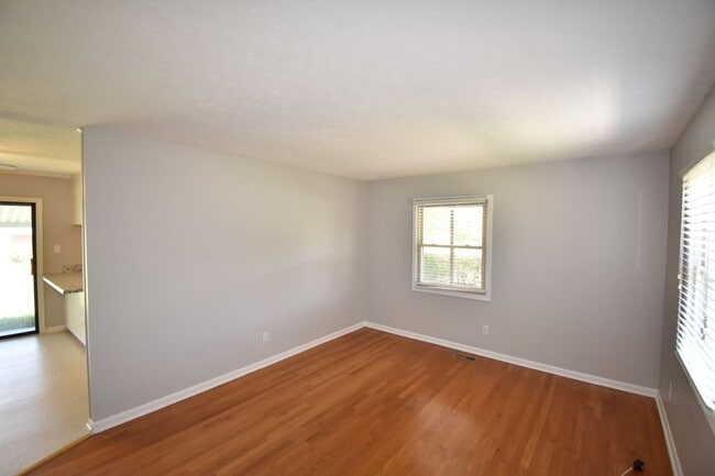 Building Photo - Coming Soon 3 Bedroom and 2 Bath Home (Pets Considered)