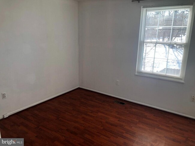 Building Photo - 19212 Deep Run Ct