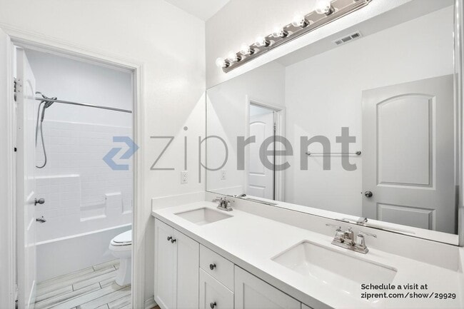 Building Photo - 2409 Via Alicante