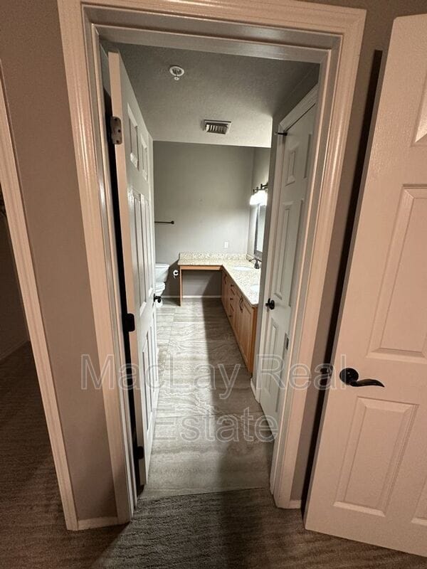 Building Photo - 10136 E Southern Ave