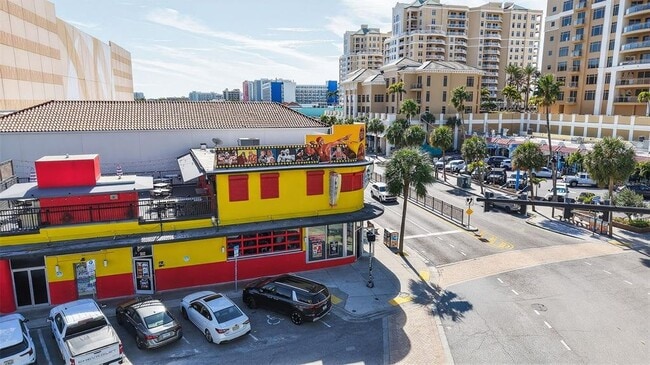 Building Photo - 741 Lantana Ave