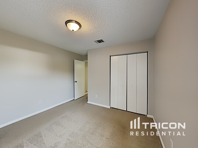 Building Photo - 7827 Pepper Cir E