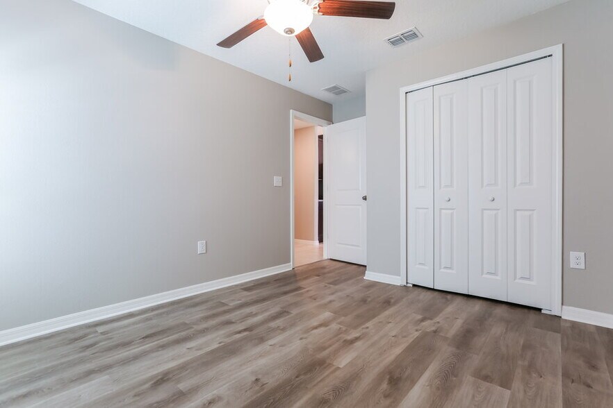 Building Photo - 6983 KIng Creek Dr