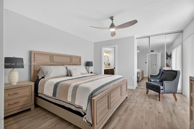 Building Photo - 2701 27th Ct