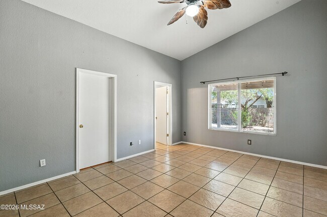 Building Photo - 7997 E Snakeroot Dr