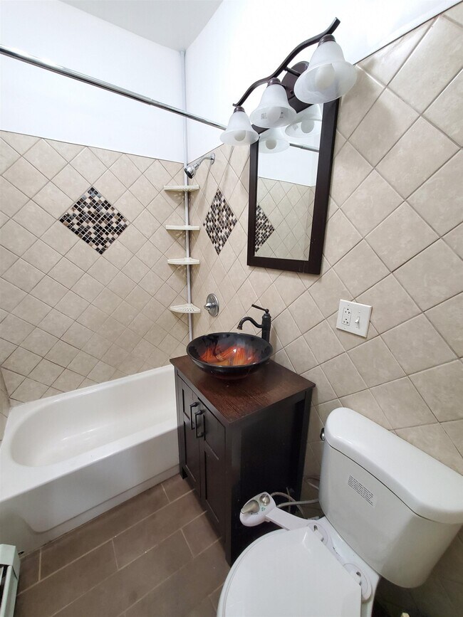 Building Photo - 140 W 3rd St