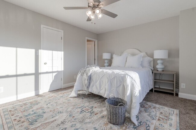 Building Photo - 1000 Henry Pl Blvd