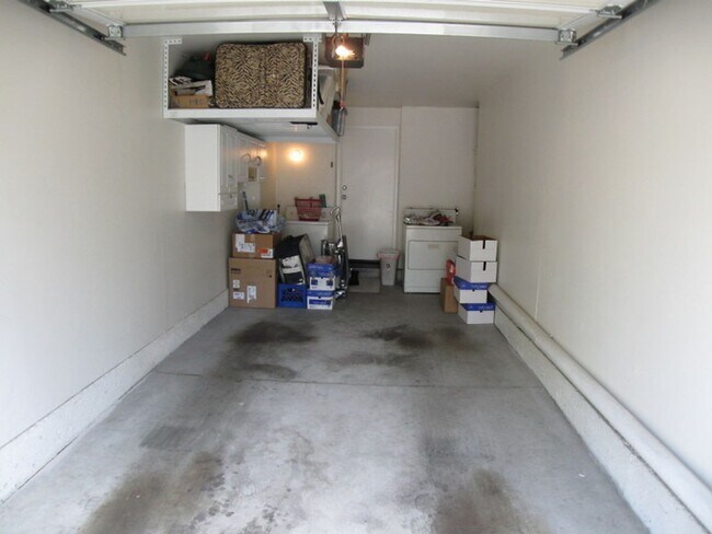 Building Photo - 16521 Stonehaven Ct