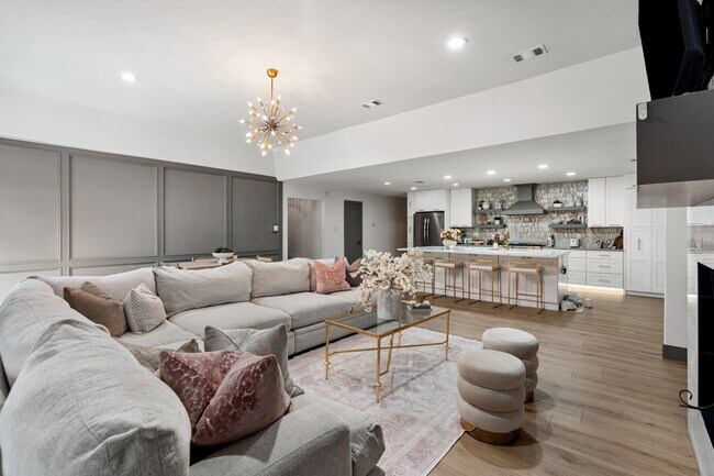 Building Photo - 40 Wellington Ct