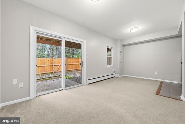 Building Photo - 10058 Chestnut Wood Ln