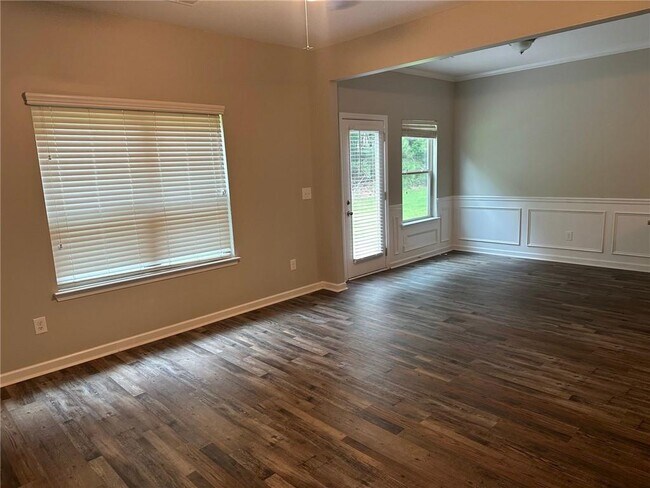 Building Photo - 4680 Raven Wood Loop