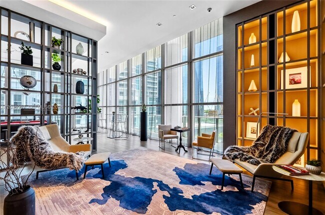 Building Photo - 1100 S Miami Ave