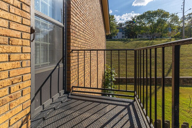 Balcony off of dining/office area - 760 Fox Ridge Dr