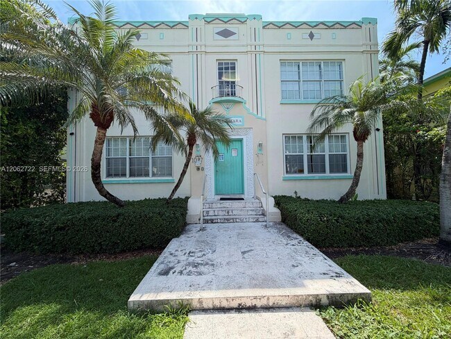 Building Photo - 1027 Euclid Ave