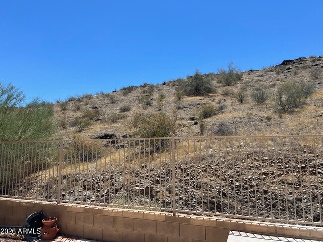 Building Photo - 45 W Mountain Sage Dr