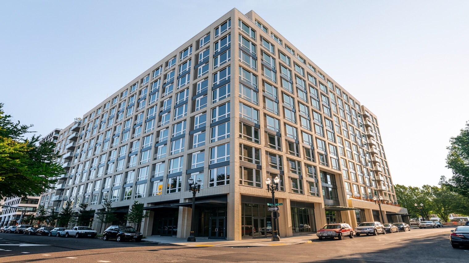 Building Photo - 1430 NW Hoyt St