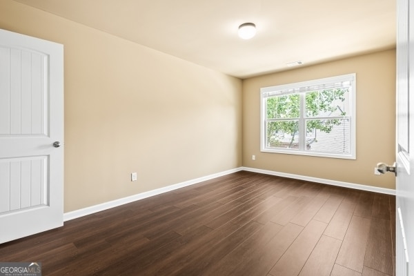 Building Photo - 3920 Lake Manor Way