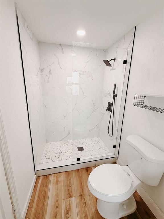 Building Photo - 4009 Deleuil Ave