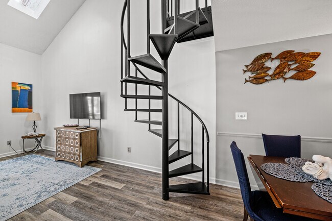 Building Photo - 3700 Golf Colony Ln