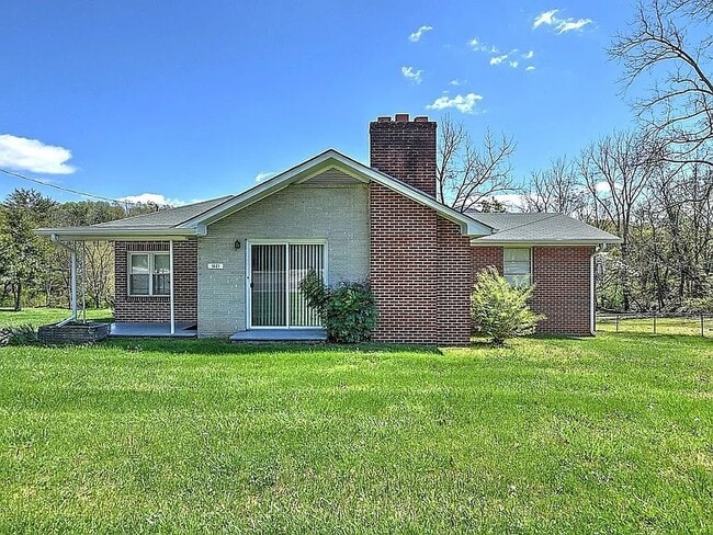 Primary Photo - 1601 Cherokee Rd