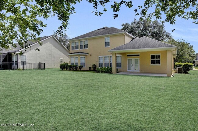 Building Photo - 1761 Highland View Dr