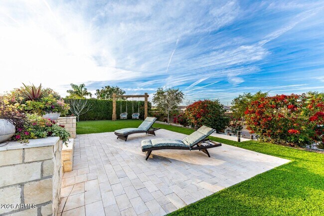 Building Photo - 5348 W Encanto Verde