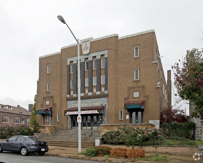 Building Photo - Lambskin Temple