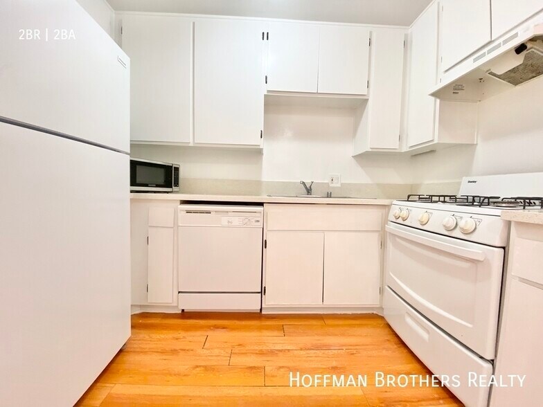 Building Photo - 2724 Abbot Kinney Blvd