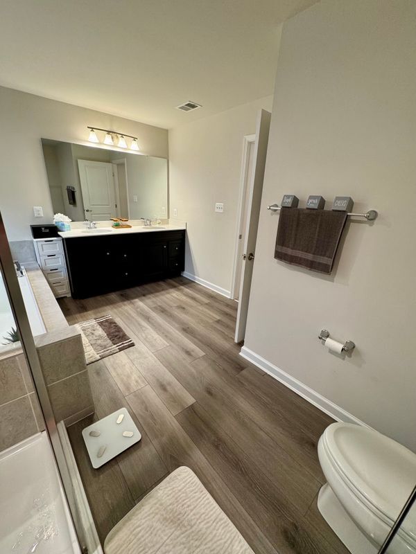 Building Photo - 203 Braeburn Dr