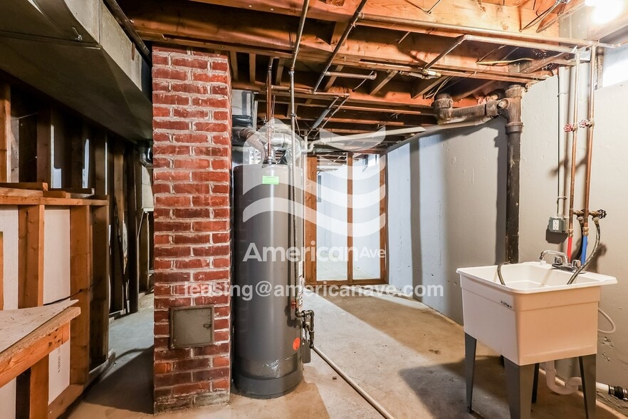 Building Photo - 23035 Donald Ave