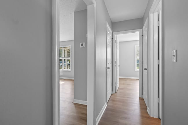 Building Photo - 515 Warbler Ct