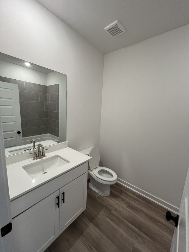 Building Photo - 513 W Gosling Isle