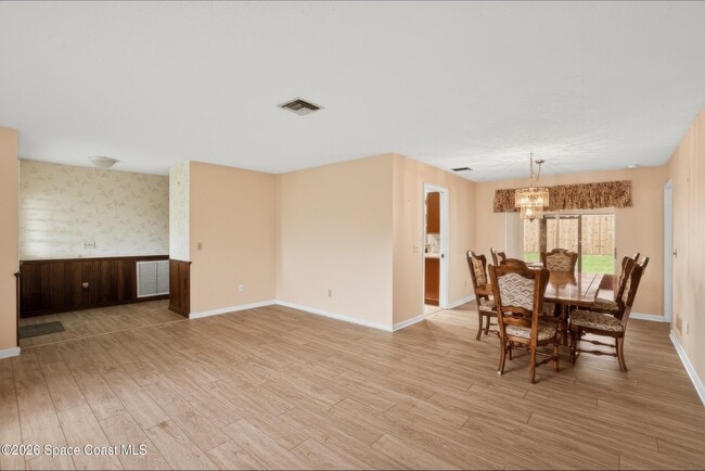 Building Photo - 741 Verbenia Dr