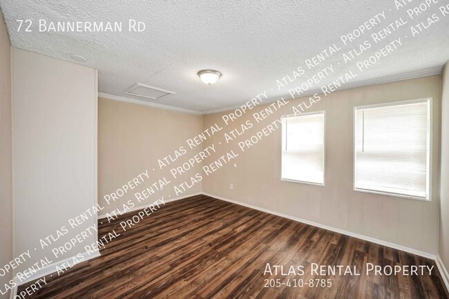 Building Photo - 72 Bannerman Rd SW