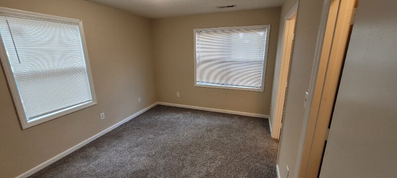 Building Photo - 1440 Collegeview Ave