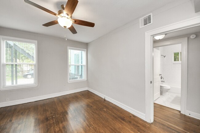 Building Photo - 2817 Truxillo St