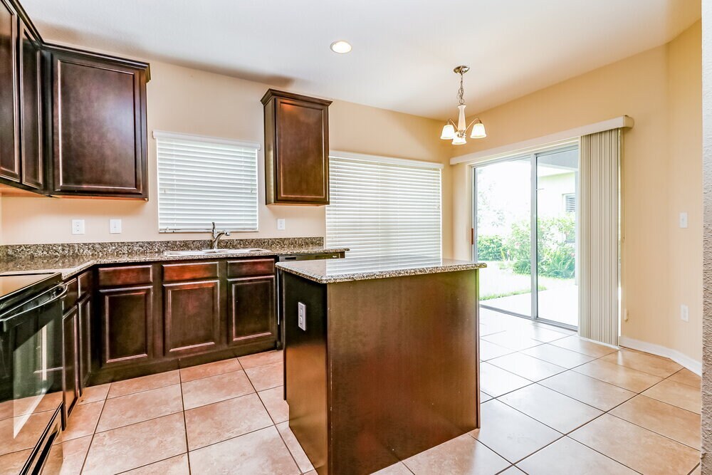 Building Photo - 12622 Belcroft Dr