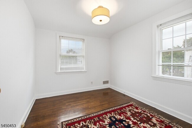 Building Photo - 20 Wilber Terrace