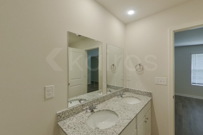 Building Photo - 346 Ironwood Ct