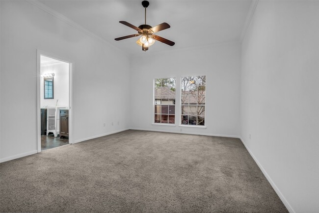 Building Photo - 701 Ravensworth Dr