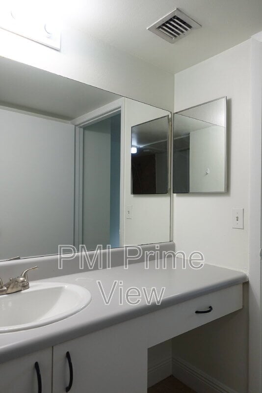 Building Photo - 15241 SW 80th St