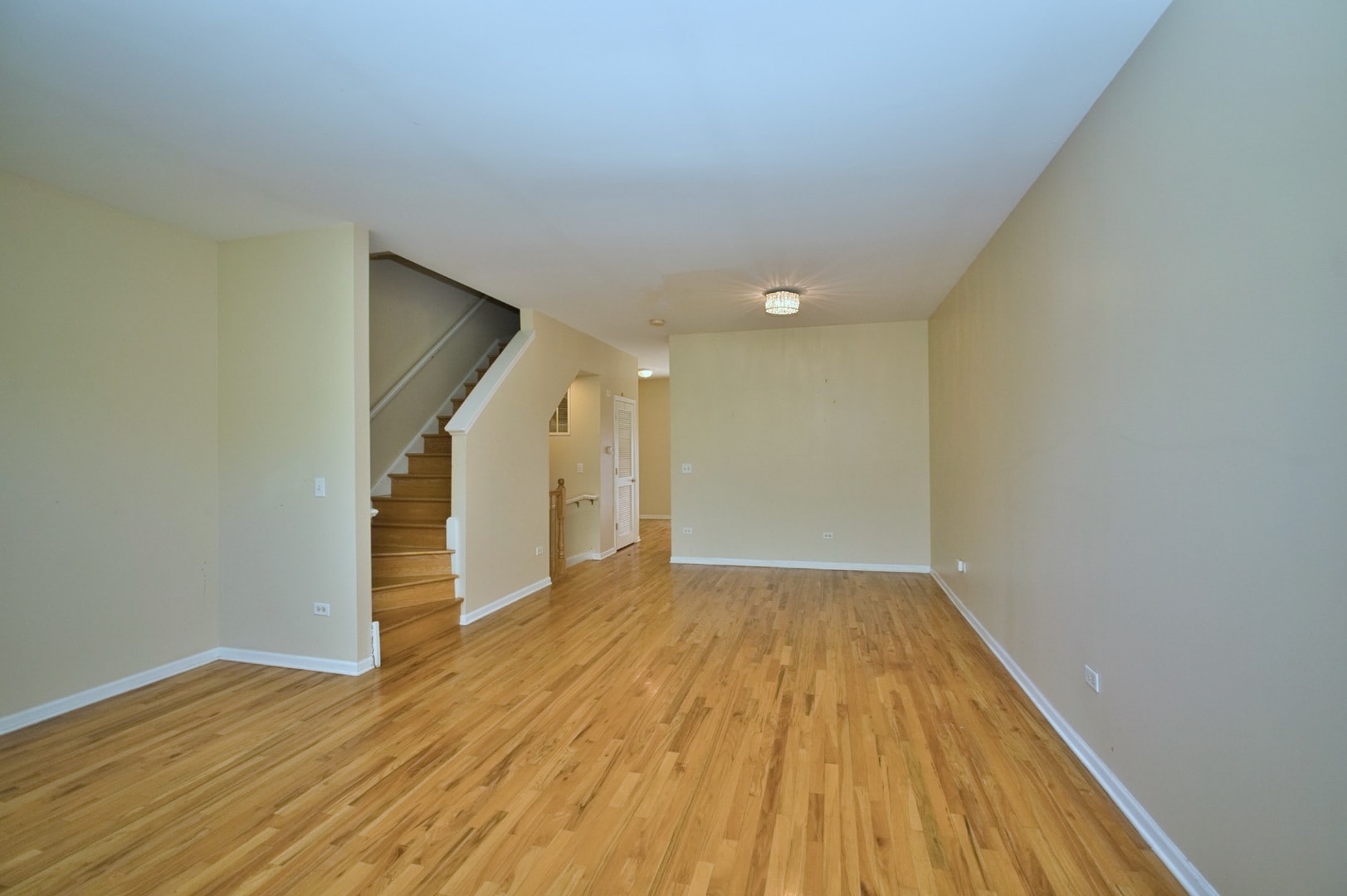 Building Photo - 353 E Eastgate Pl