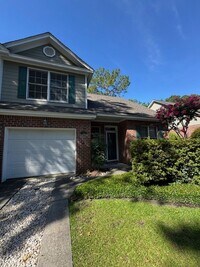 Building Photo - Townhome in Ashton Place